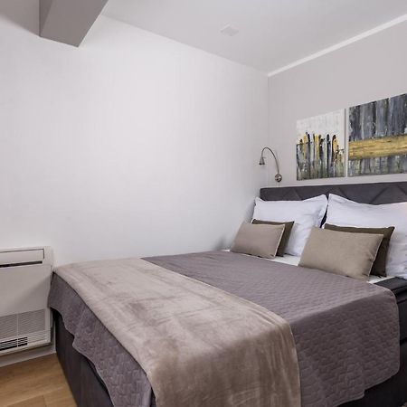 אופטיה Luxury City Center Apartment -50M To The Sea מראה חיצוני תמונה