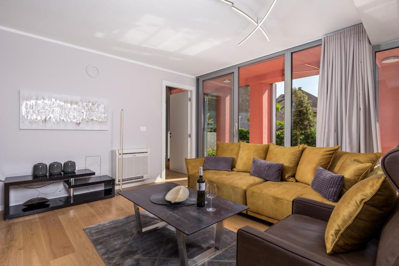 אופטיה Luxury City Center Apartment -50M To The Sea מראה חיצוני תמונה