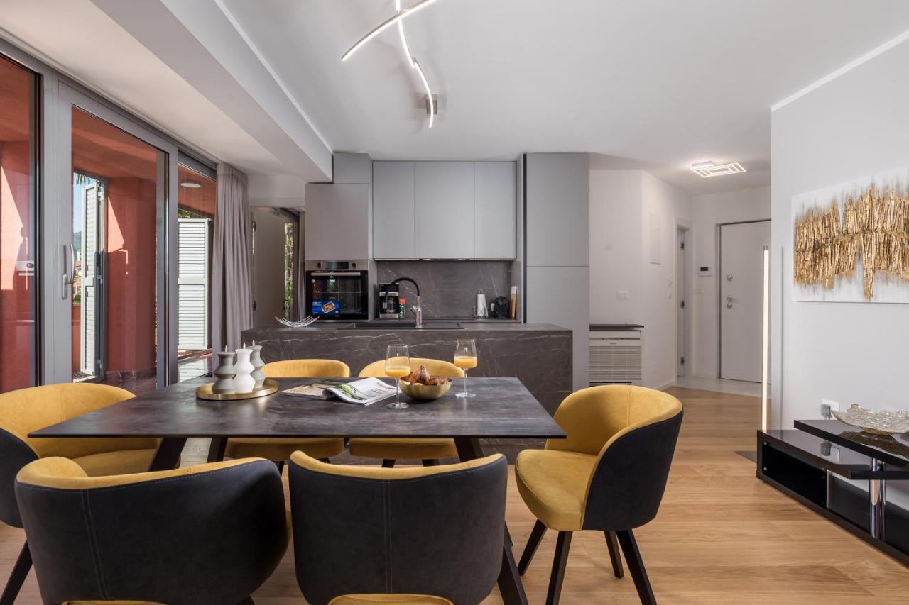 אופטיה Luxury City Center Apartment -50M To The Sea מראה חיצוני תמונה
